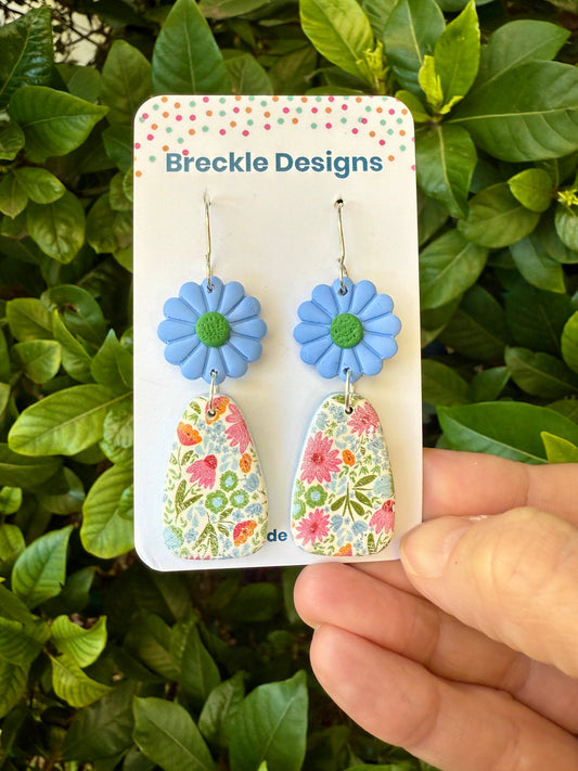 Molly Dangles - Nan’s Garden