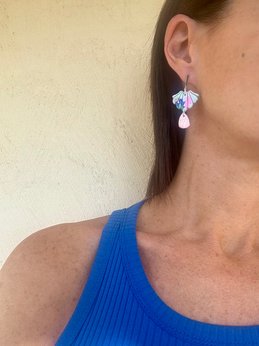 Shelley Dangles - Summertime Blues