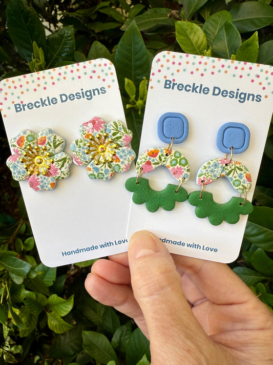 Lucy Dangles - Nan’s Garden